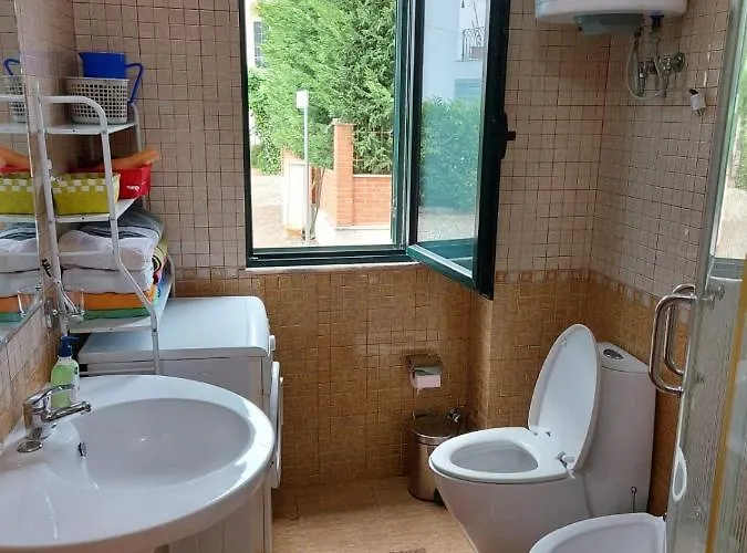 Appartement Shtepia E Luleve Golem (Tirana)