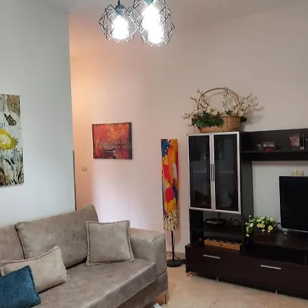 Apartmán Shtepia E Luleve Golem (Tirana)